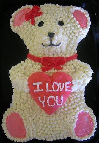Bear Valentines Cake